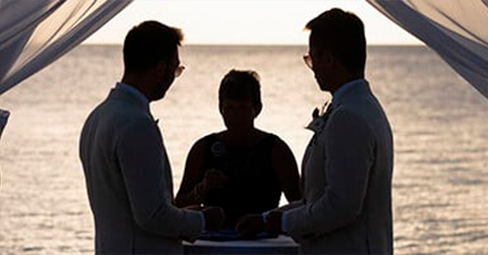 Tropical-themed wedding on the beach in Cozumel