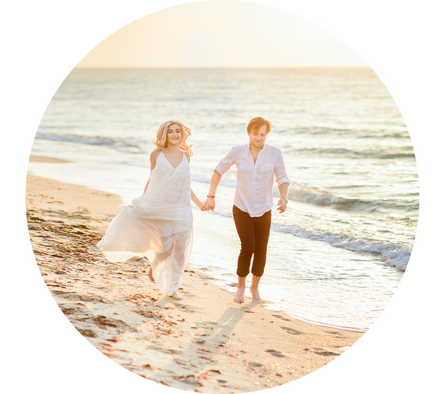 Tropical beach wedding in Cozumel